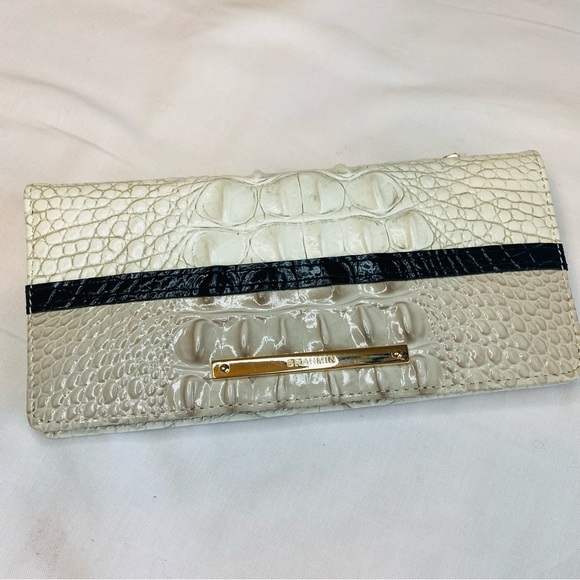 Brahmin Ivory, Tan, and Black Crocodile Embossed Wallet with Black Accent -NWOT - Picture 2 of 14